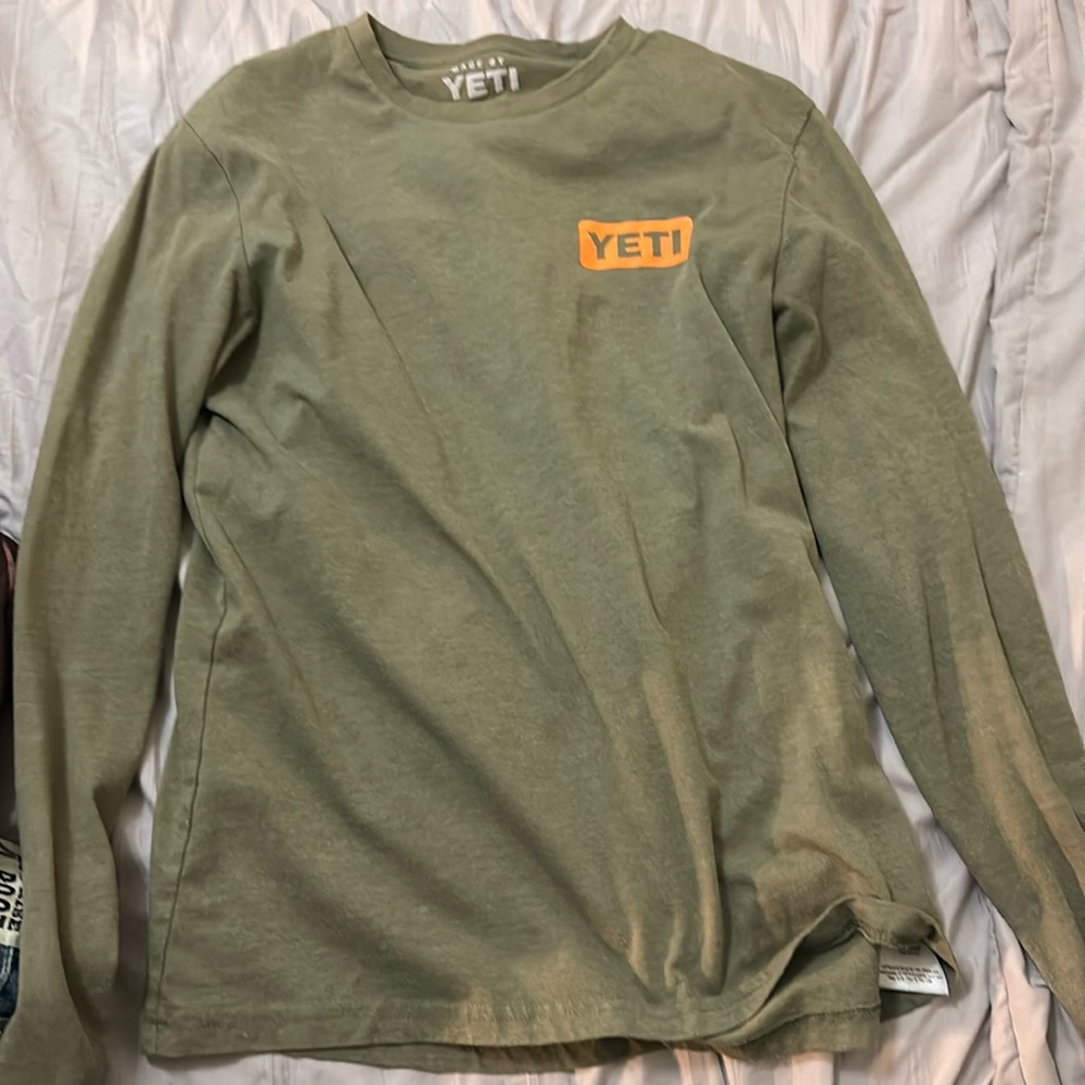 Men’s long sleeve tshirt